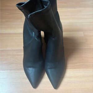 Steve Madden Black Shake Heeled Boots
